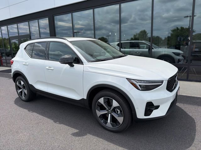 New 2026 Volvo XC40 B5 Plus w/ Protection Package Premier AWD/4WD image 1