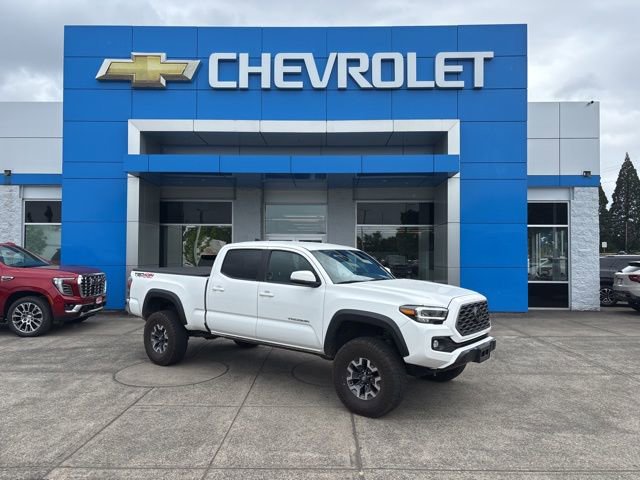 Used 2023 Toyota Tacoma TRD Off-Road AWD/4WD image 1