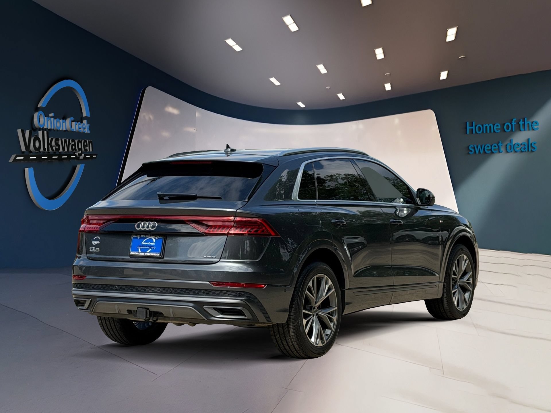 Used 2021 Audi Q8 Premium Plus w/ Premium Plus Package AWD/4WD image 5