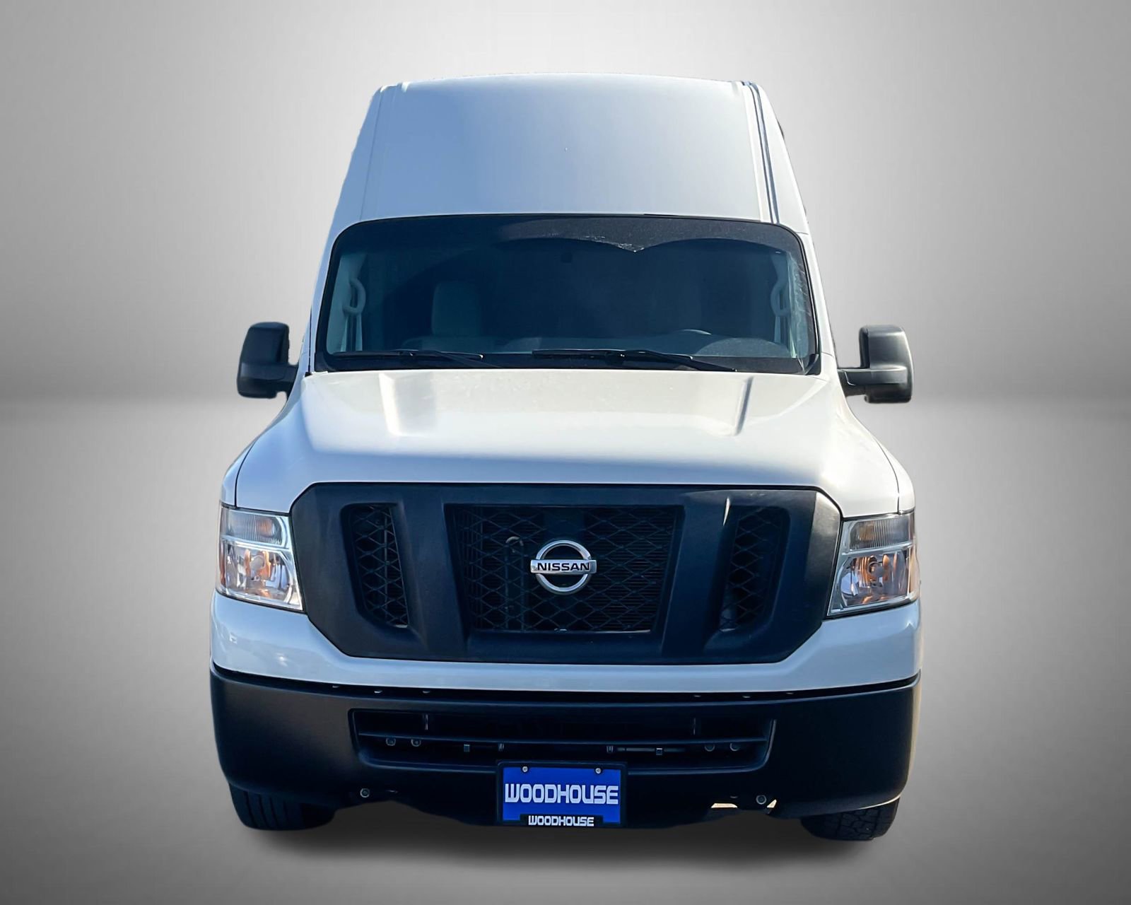 Used 2021 Nissan NV 2500 SV image 2