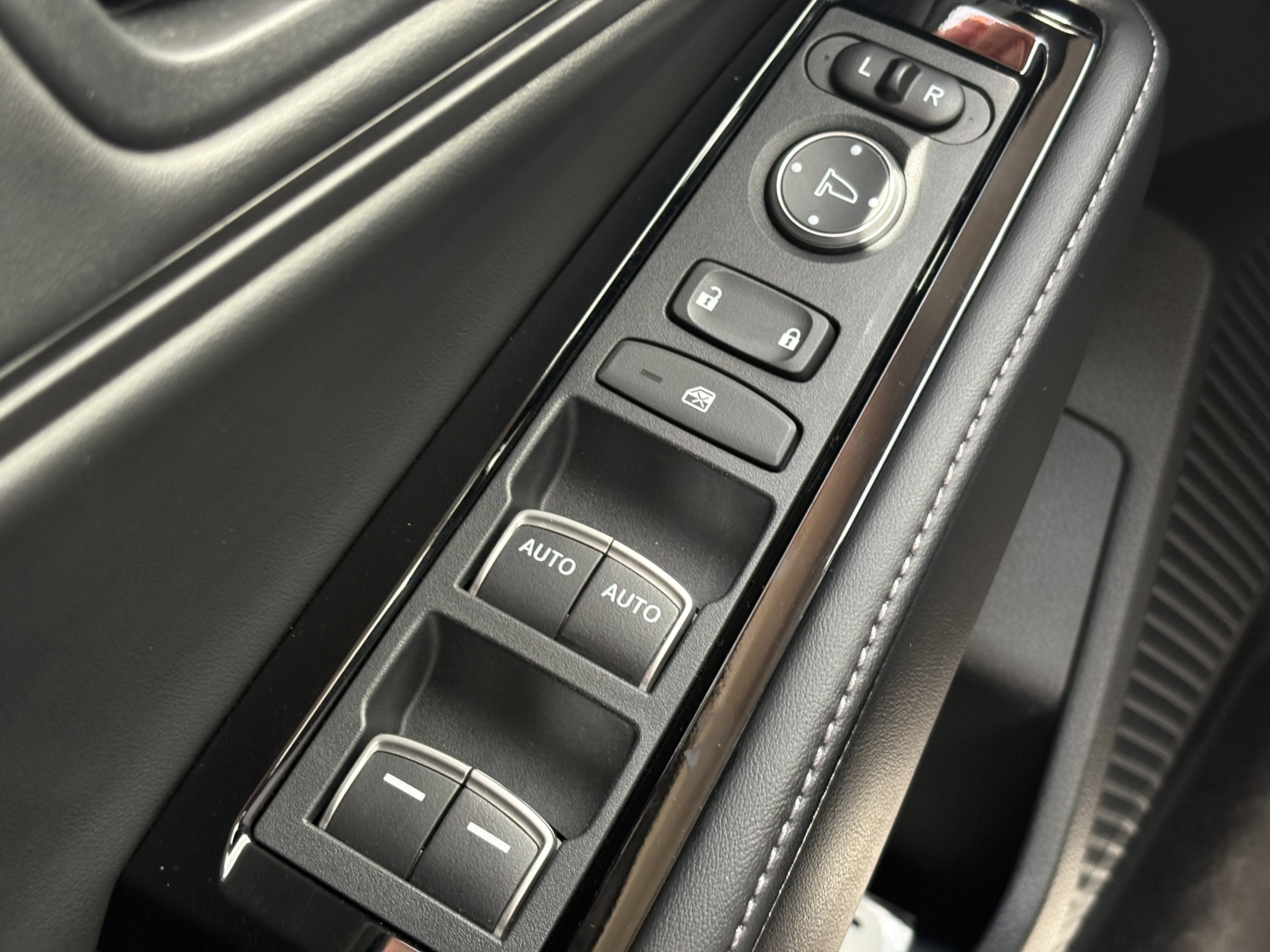 Used 2023 Honda Accord Touring image 30
