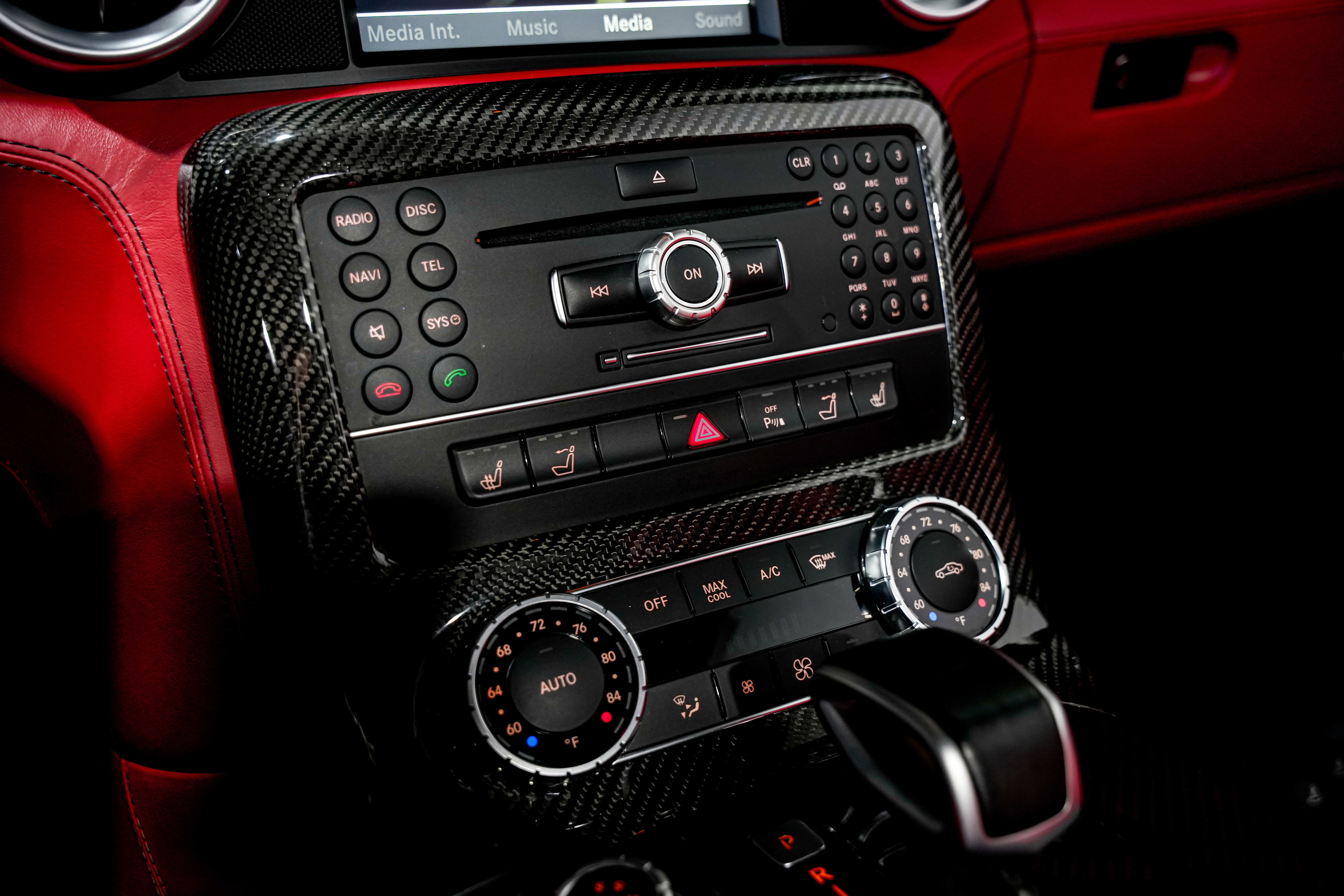 Used 2012 Mercedes-Benz SLS AMG Roadster image 14