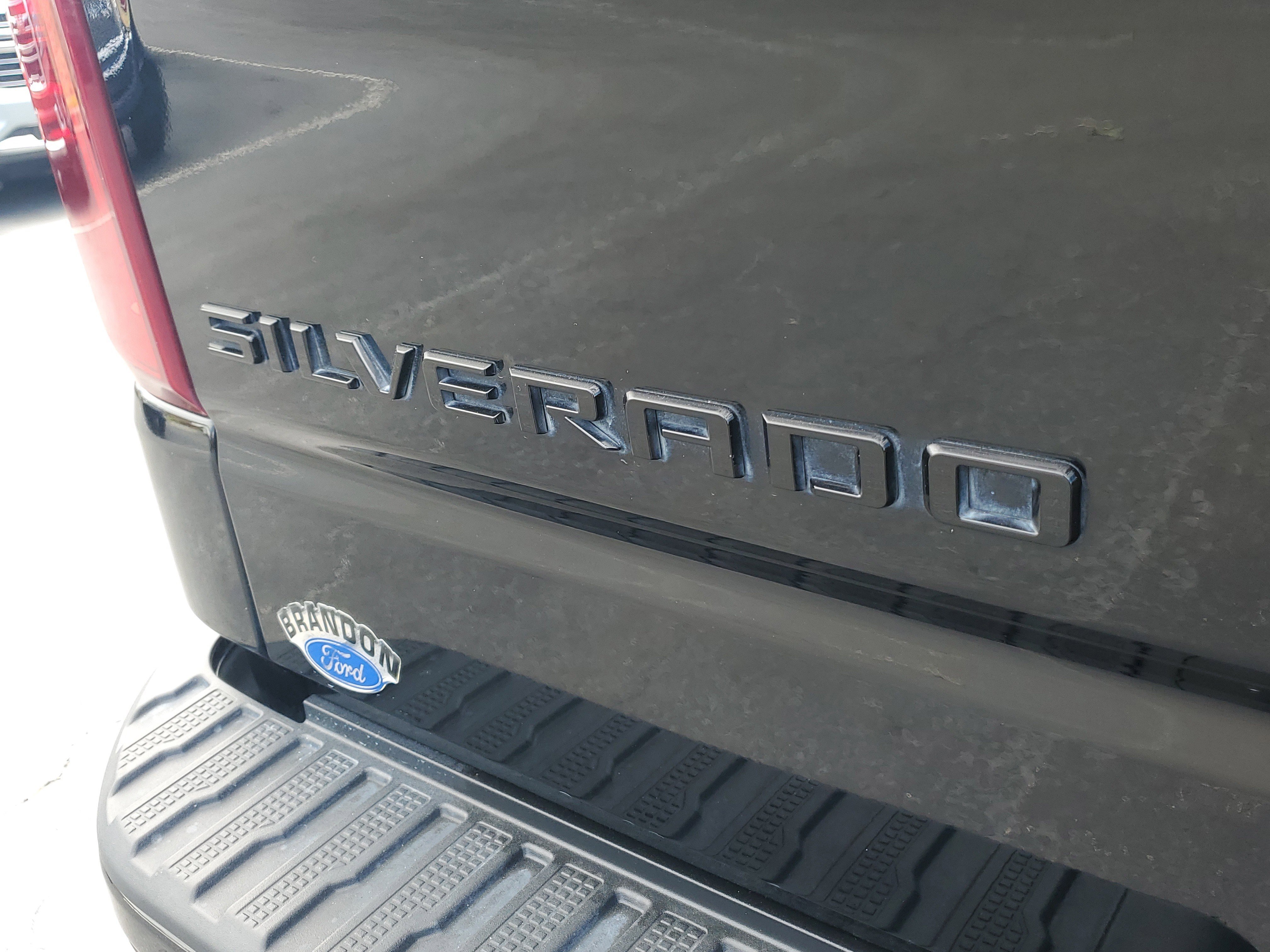 Used 2022 Chevrolet Silverado 1500 LT Trail Boss w/ LT Trail Boss Premium Package image 9