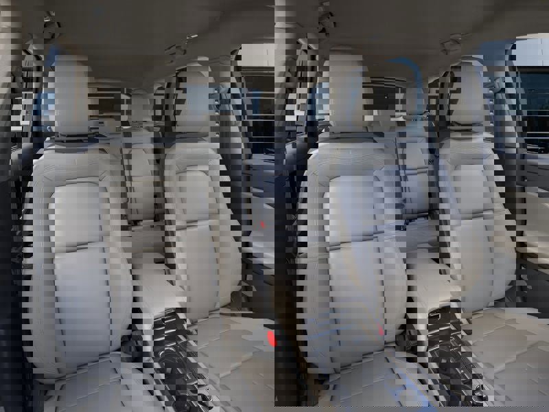 New 2026 Lincoln Corsair Premiere w/ Rear Removable Package Tray image 10