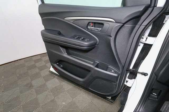 Used 2020 Honda Ridgeline RTL image 32