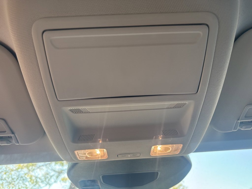 New 2024 Ford Escape SE image 30