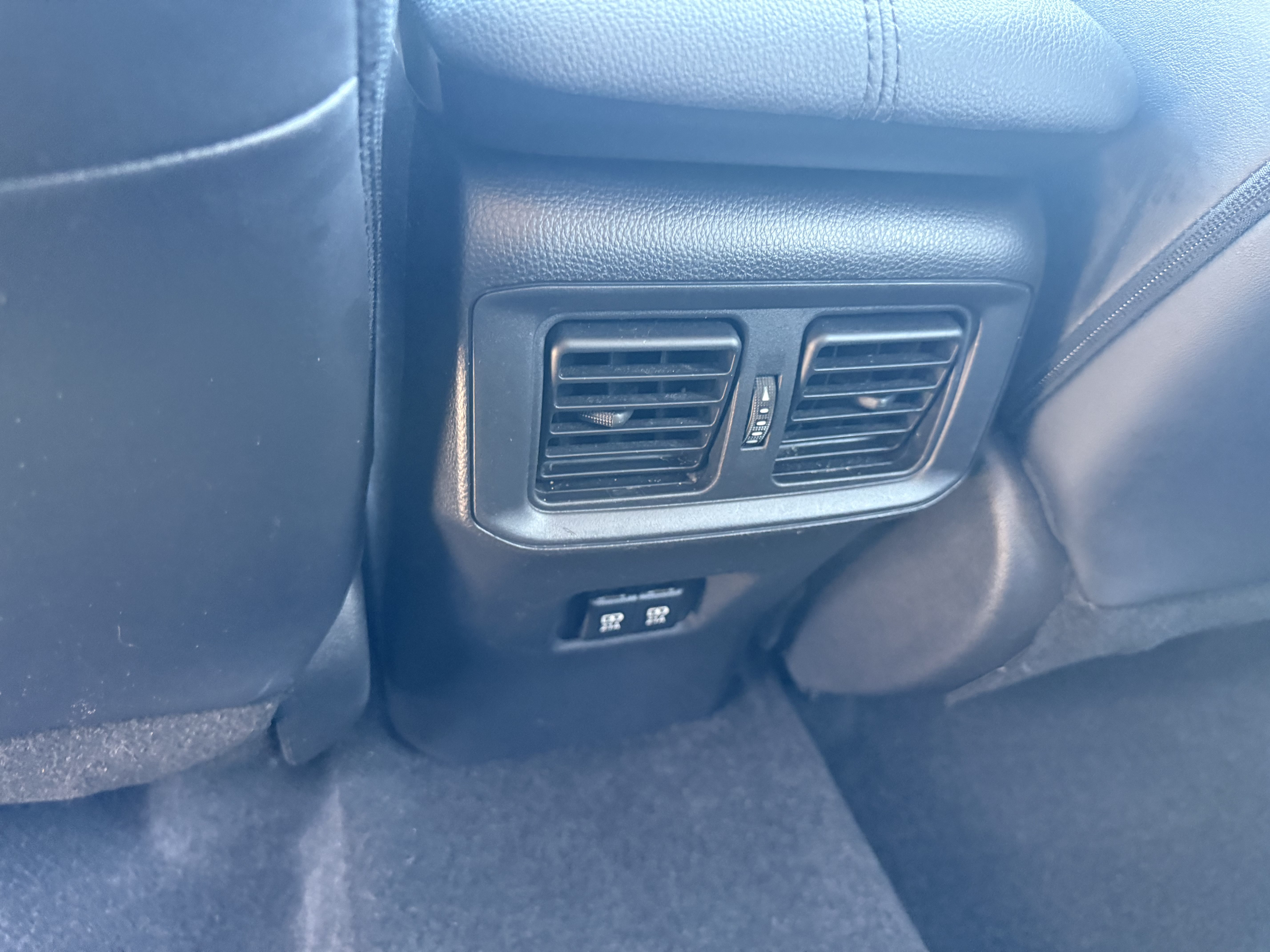 Used 2021 Toyota RAV4 Limited w/ Limited Grade Weather Package AWD/4WD image 23