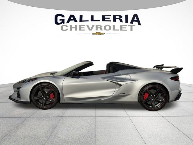 New 2026 Chevrolet Corvette E-Ray w/ Stealth Interior Trim Package AWD/4WD image 3