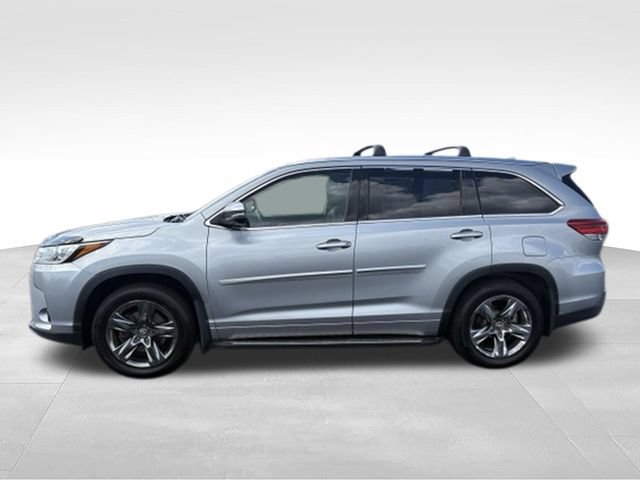 Used 2018 Toyota Highlander Limited AWD/4WD image 16