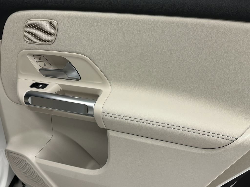 Certified 2024 Mercedes-Benz EQB 250+ image 18