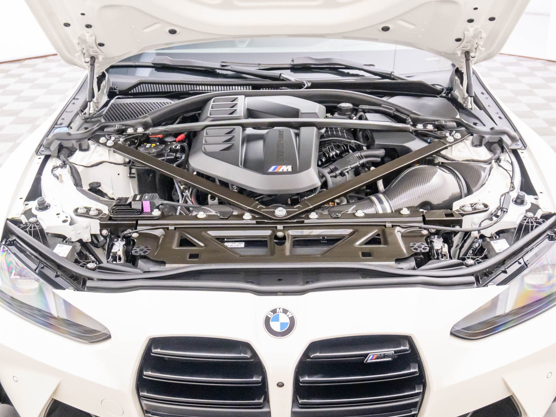 Certified 2025 BMW M3 Competition w/ Carbon Package image 32