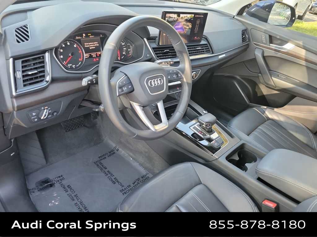 Certified 2023 Audi Q5 2.0T Premium w/ Convenience Package image 10