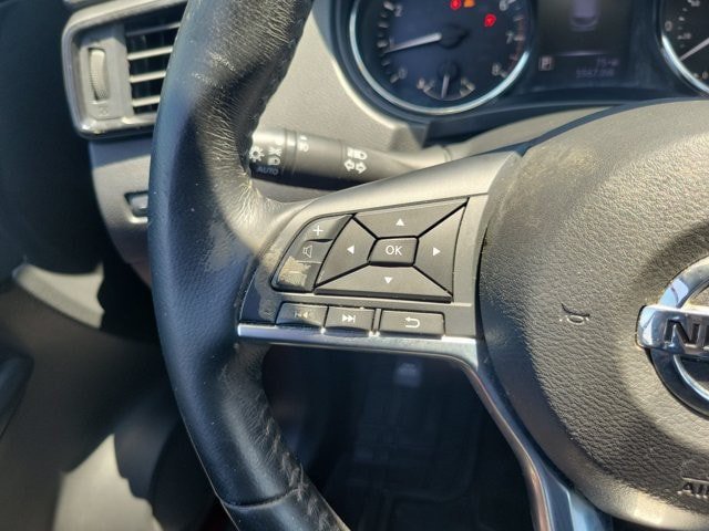 Used 2018 Nissan Rogue Sport SV w/ SV Technology Package FWD image 23