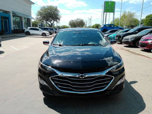 Used 2023 Chevrolet Malibu LT w/ Redline Edition FWD image 2