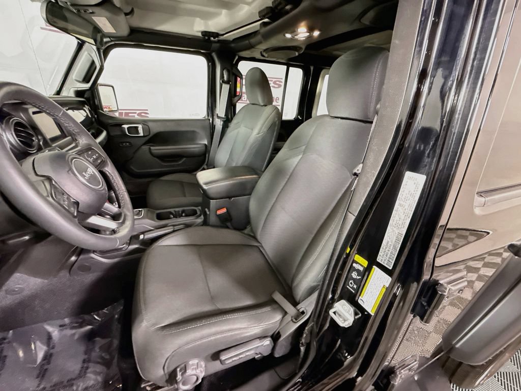 Used 2022 Jeep Wrangler Unlimited Sport AWD/4WD image 24