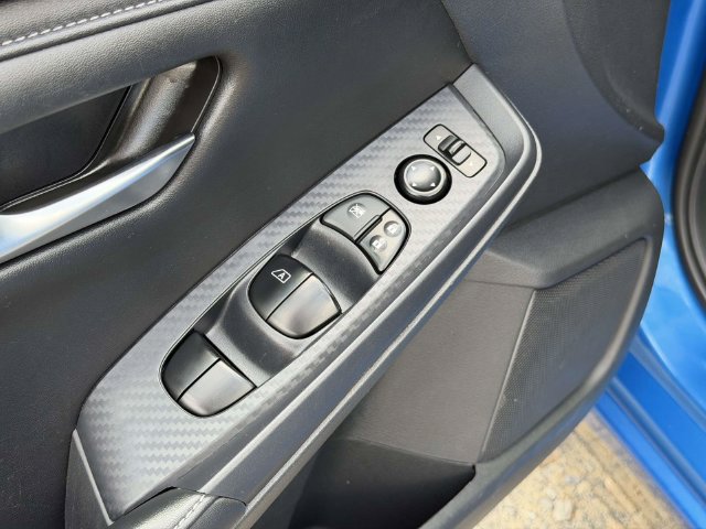 Used 2024 Nissan Sentra SV FWD image 17