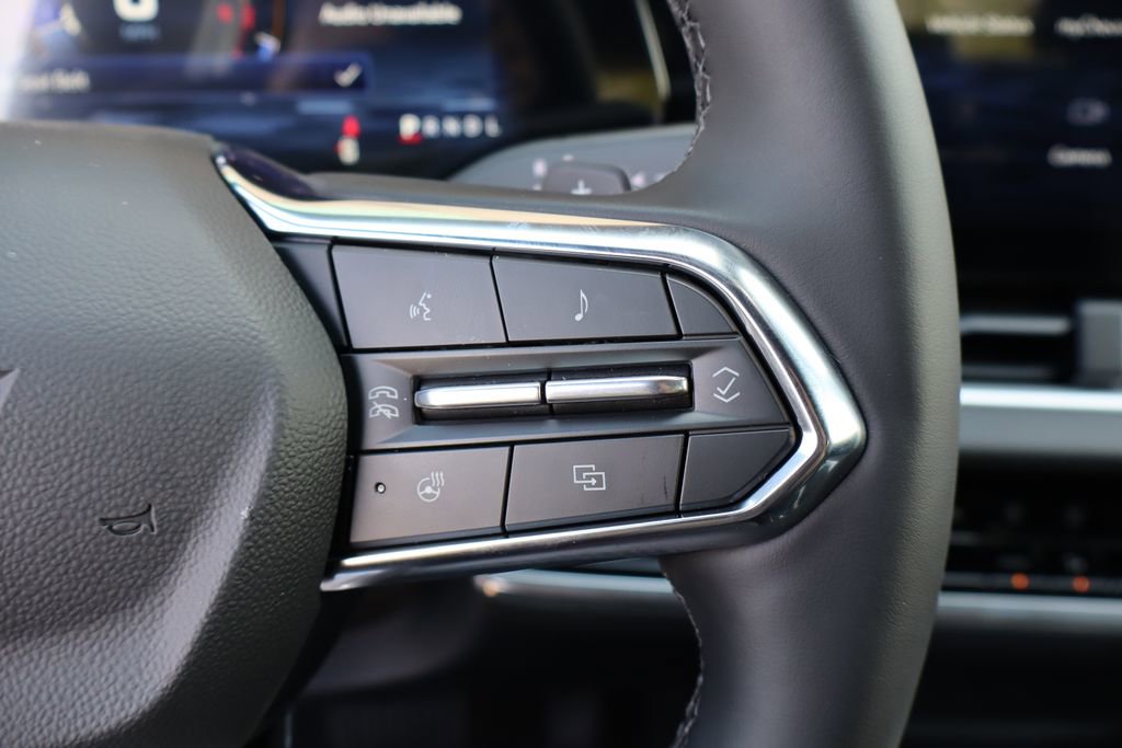 New 2026 Chevrolet Equinox LT w/ Midnight Edition AWD/4WD image 15