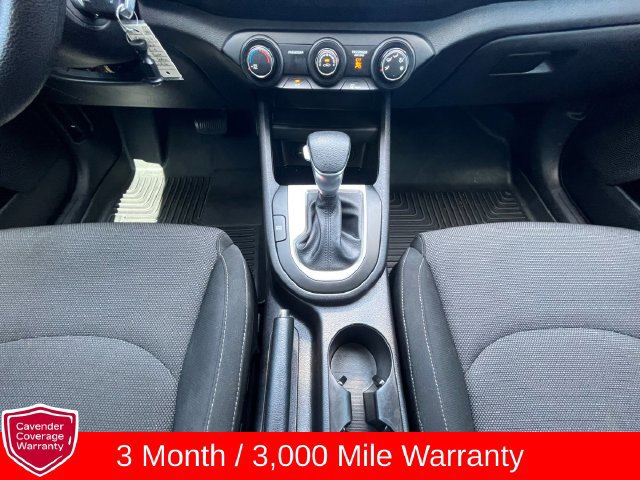 Used 2022 Kia Forte LXS FWD image 3