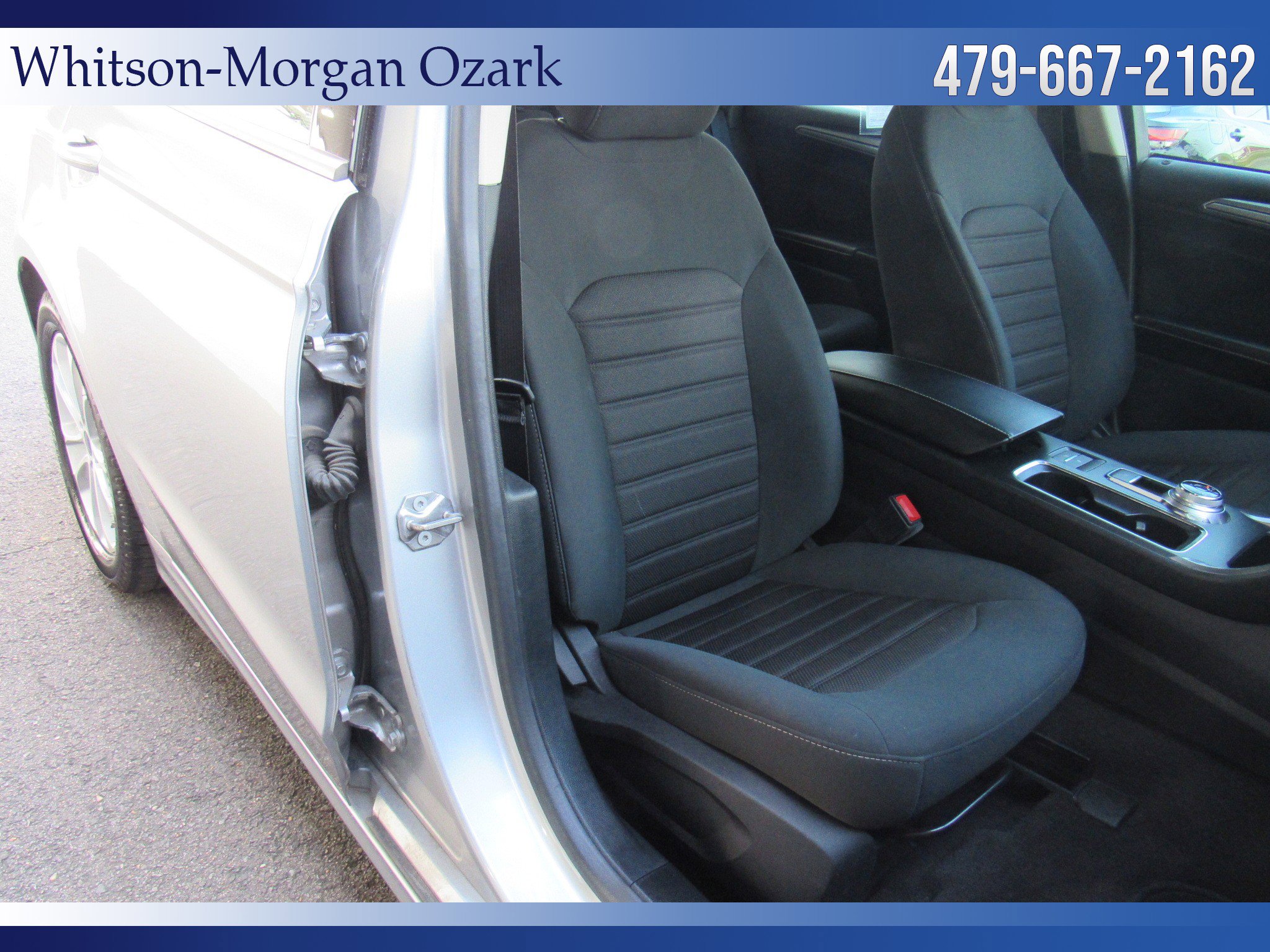 Used 2020 Ford Fusion SE image 27