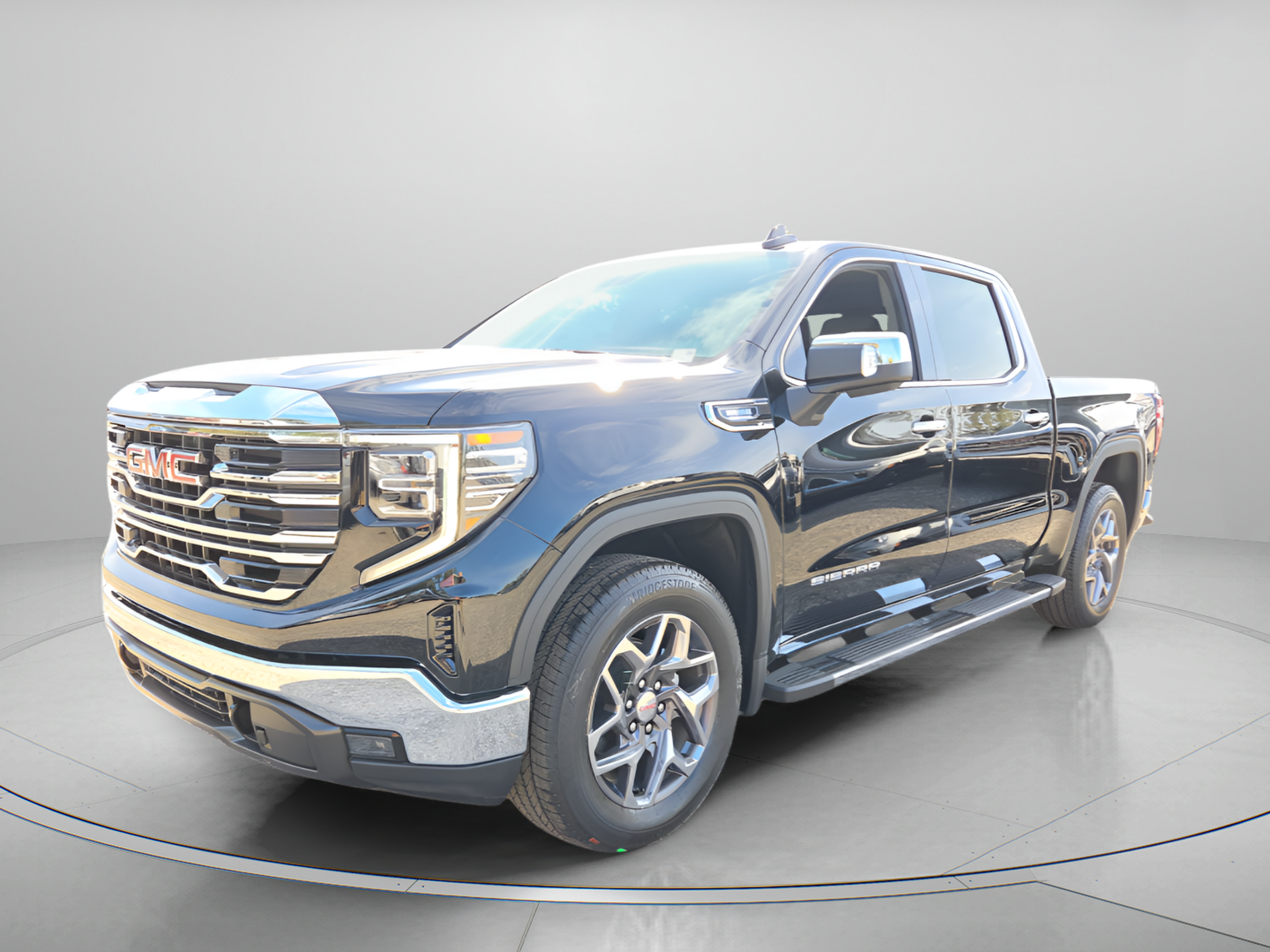 New 2026 GMC Sierra 1500 SLT w/ SLT Premium Package RWD image 5