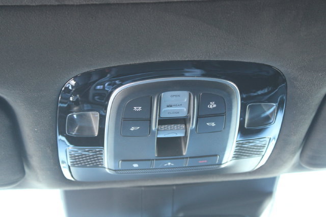 Used 2020 Hyundai Palisade Limited FWD image 17