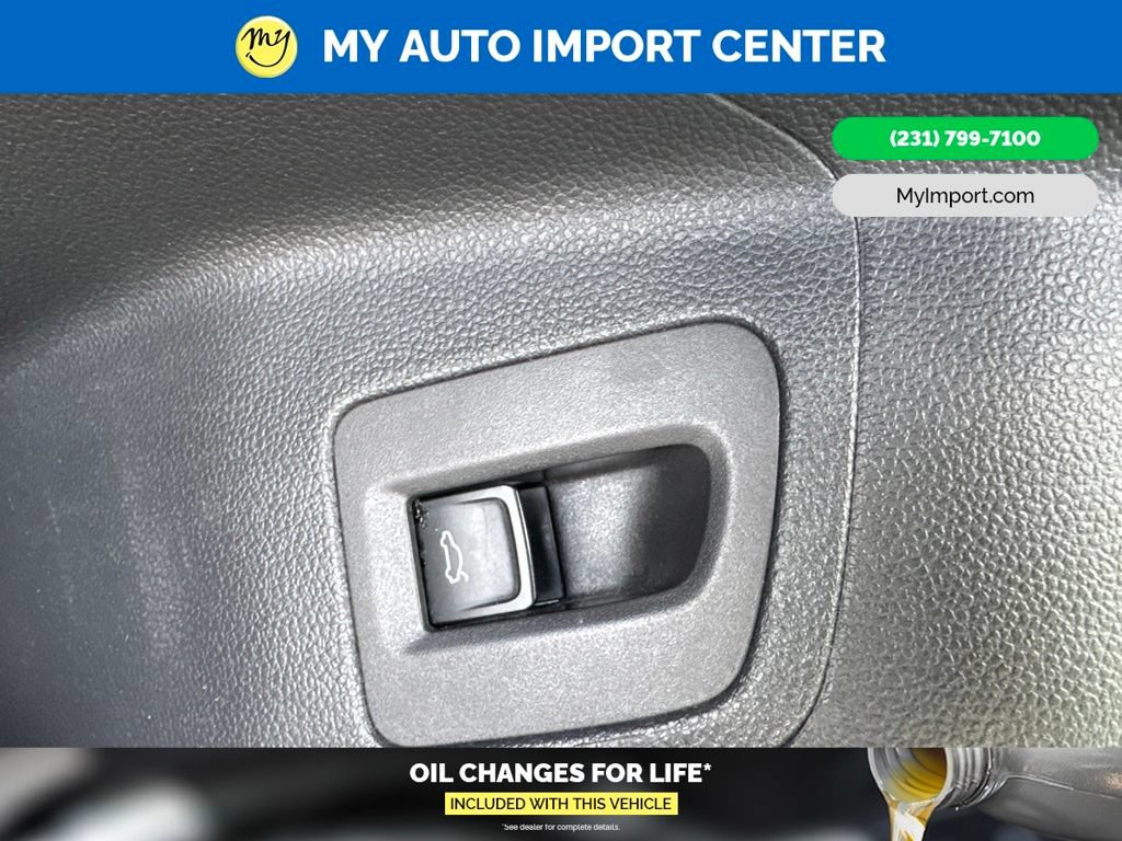 Used 2023 Volkswagen Atlas Cross Sport SEL R-Line AWD/4WD image 10