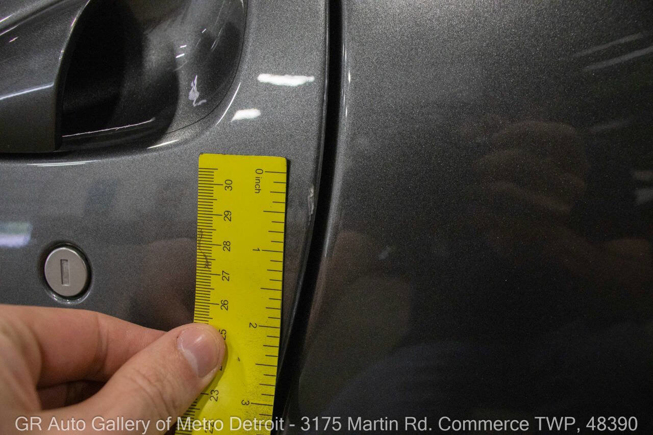 Used 2010 Ferrari California RWD image 26