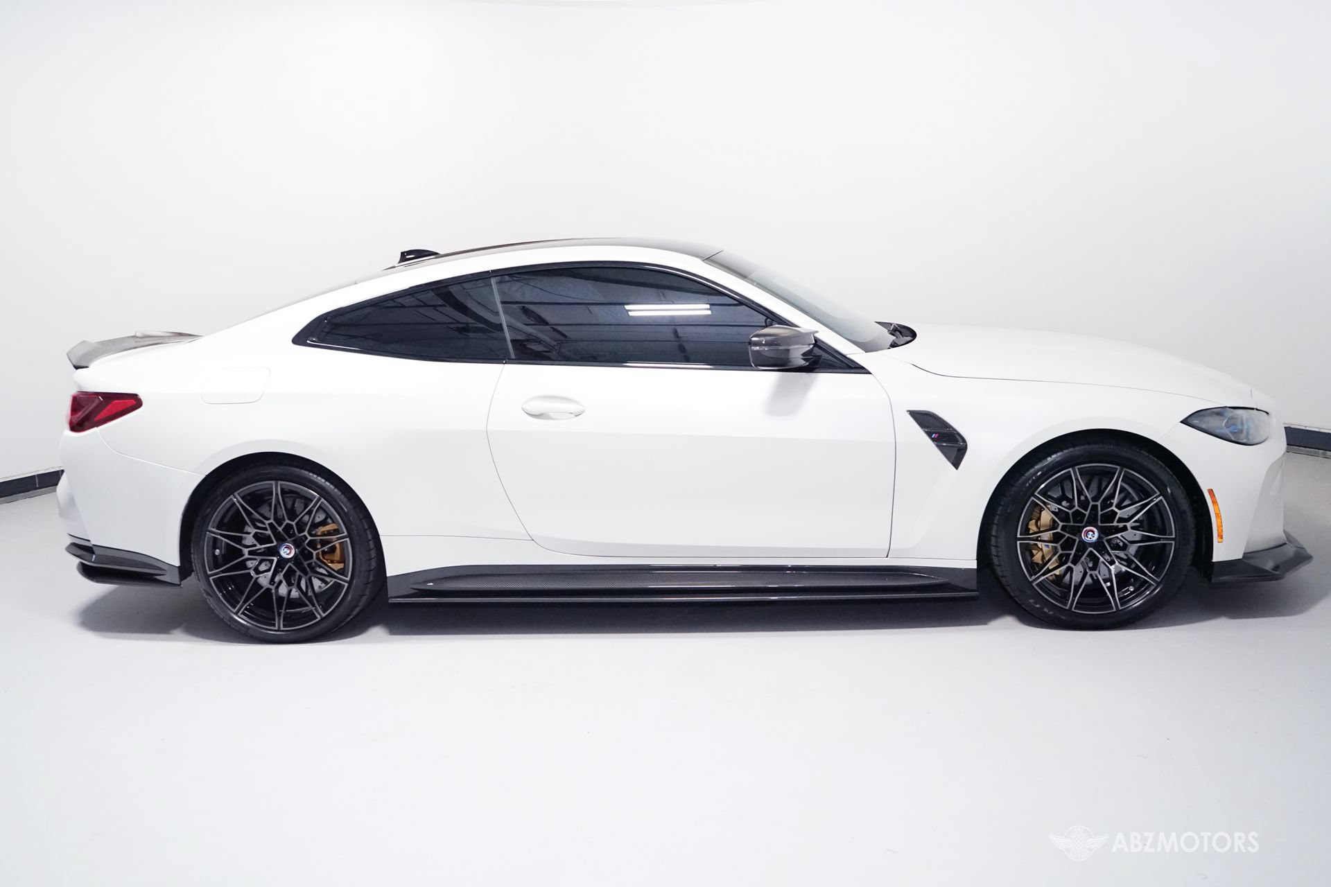 Used 2023 BMW M4 Competition w/ M Carbon Exterior Package RWD image 4