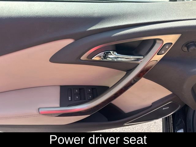 Used 2013 Buick Verano Leather FWD image 18