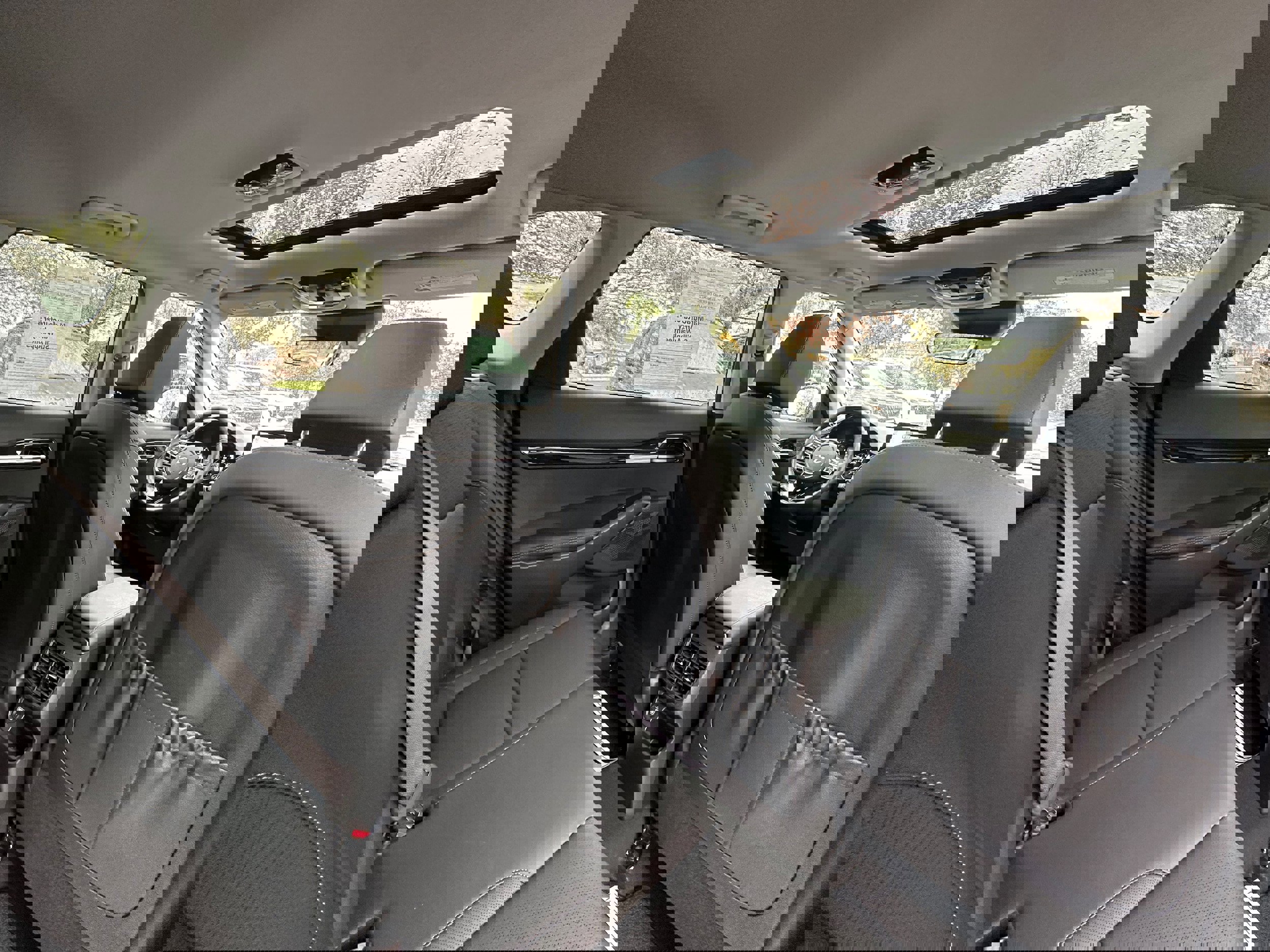 Used 2023 Kia Seltos EX image 17