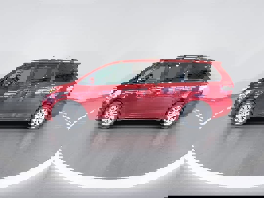 Used 2014 Toyota Sienna Limited image 5