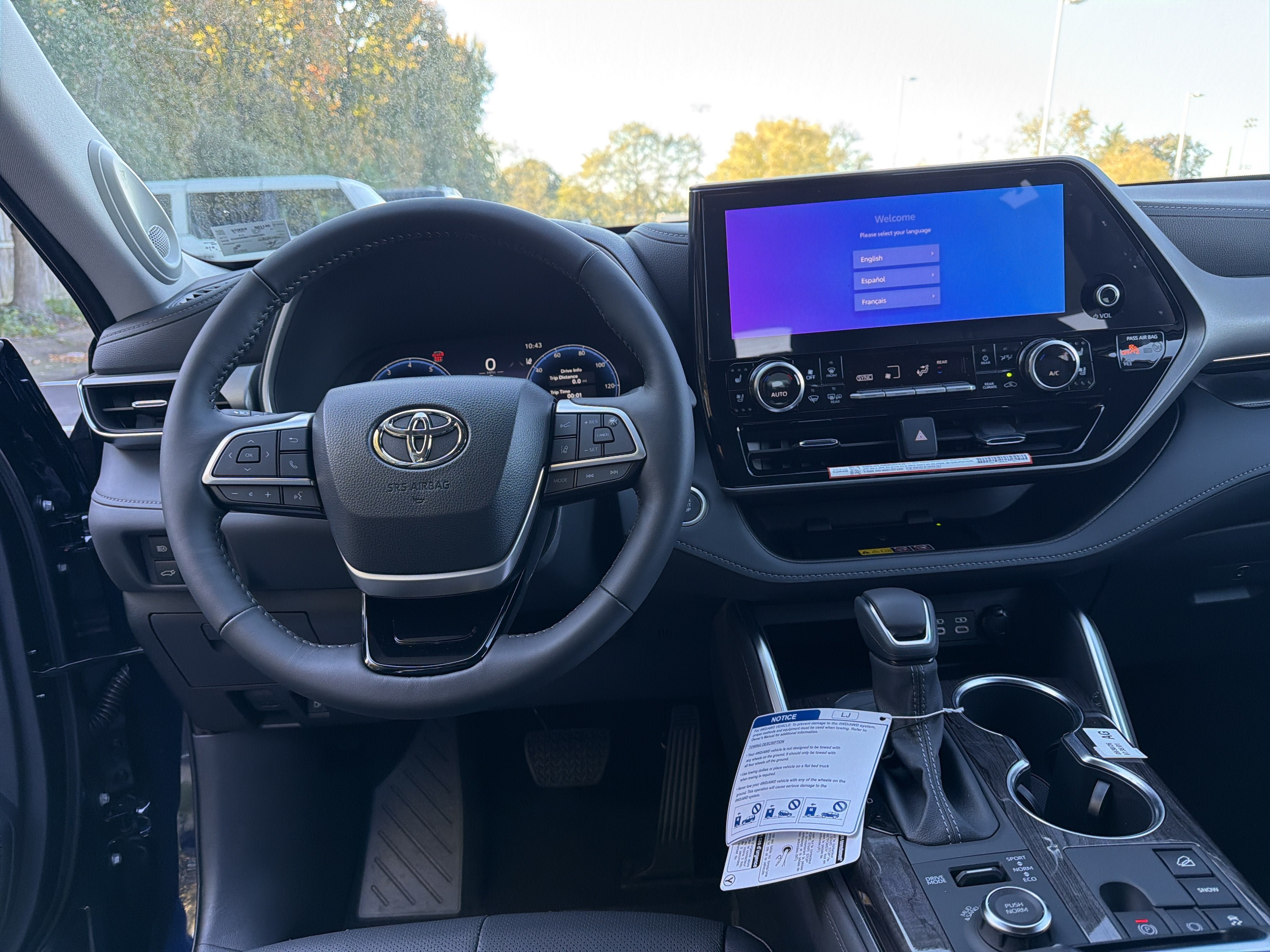 New 2026 Toyota Highlander AWD image 14