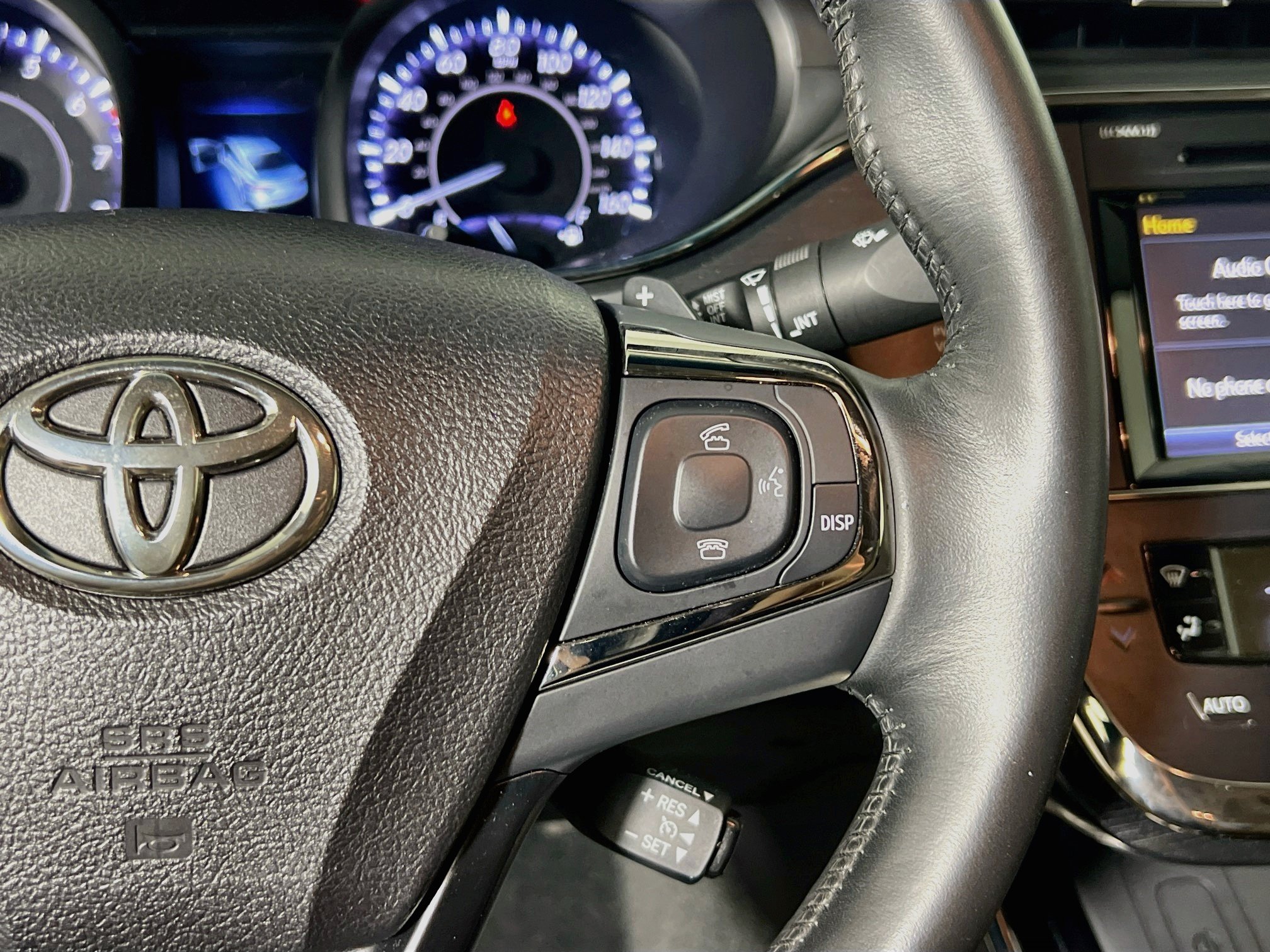 Used 2016 Toyota Avalon Touring FWD image 19