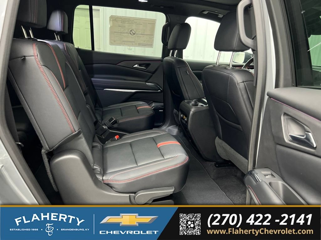 Used 2026 Chevrolet Traverse RS FWD image 13
