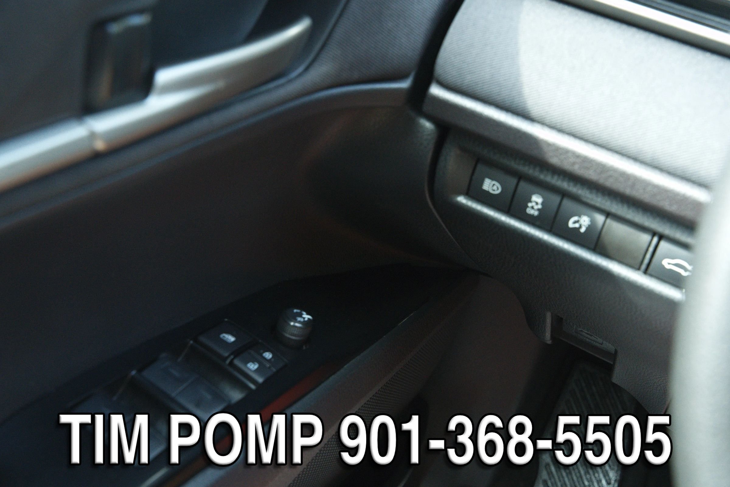 Used 2025 Toyota Camry LE FWD image 26