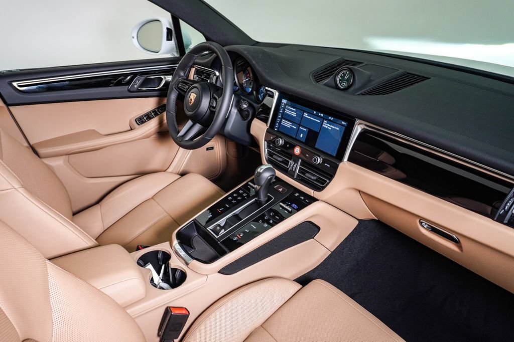 New 2026 Porsche Macan S AWD/4WD image 14