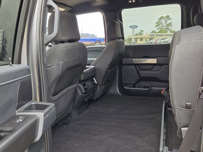 Used 2022 Ford F150 XLT w/ Equipment Group 302A High image 8