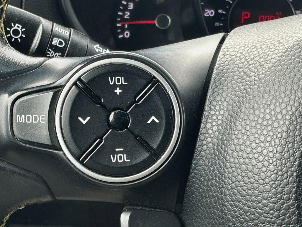 Used 2016 Kia Soul + w/ Designer's Package image 17