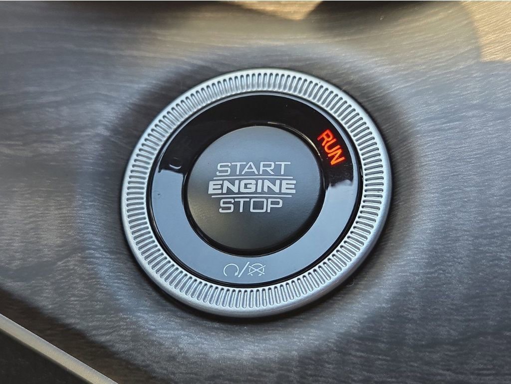 New 2025 Jeep Grand Cherokee Limited image 30