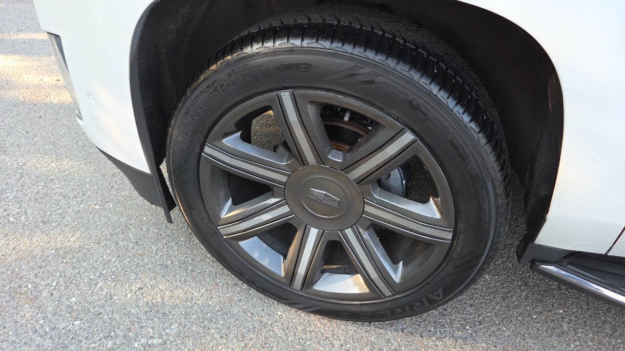 Used 2017 Cadillac Escalade Luxury AWD/4WD image 67