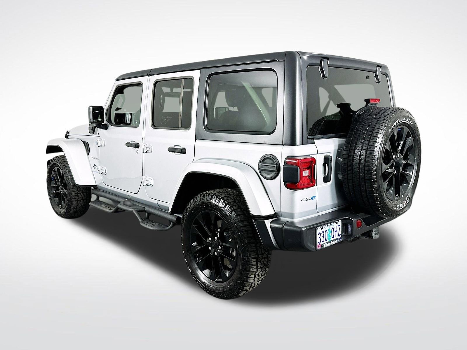 Used 2023 Jeep Wrangler Sahara 4xe image 6