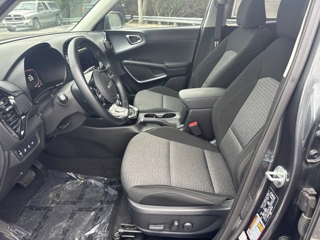 Used 2023 Kia Soul EX FWD image 8