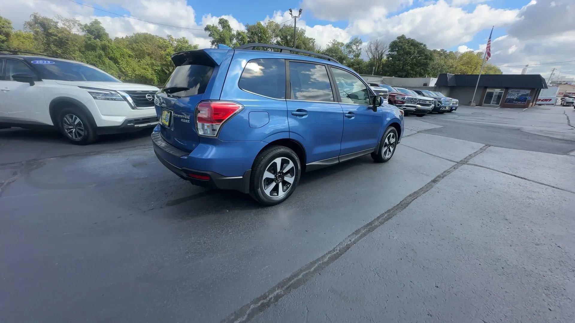 Used 2017 Subaru Forester 2.5i Limited AWD/4WD image 10