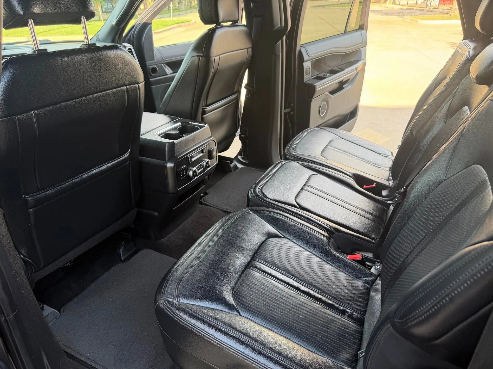 Used 2019 Ford Expedition Max Limited RWD image 14