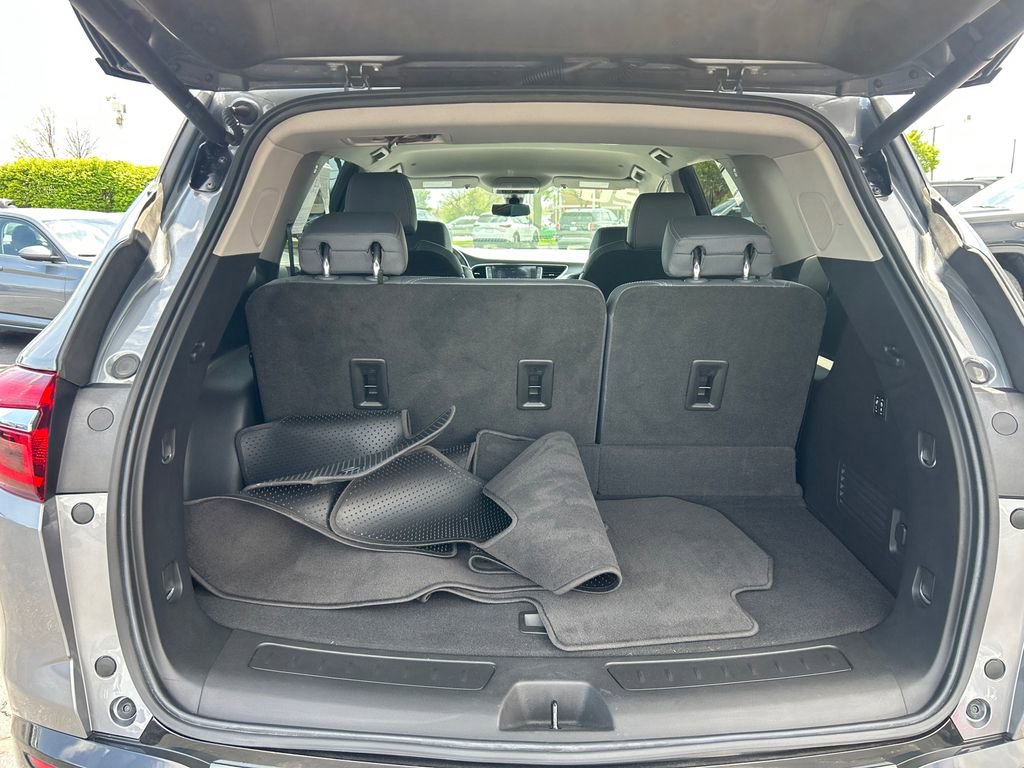 Used 2020 Buick Enclave Premium w/ Surround and Sites Package image 35