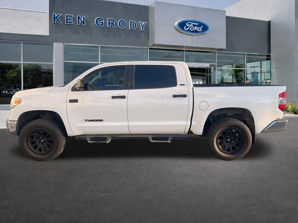 Used 2017 Toyota Tundra SR5 w/ SR5 Upgrade Package RWD image 3