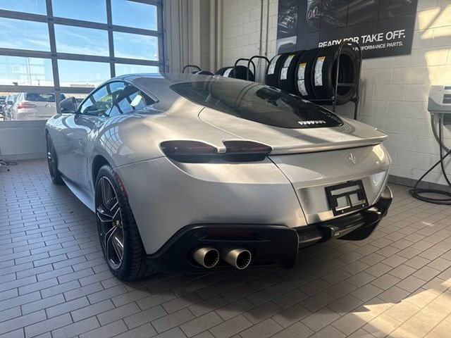 Used 2022 Ferrari Roma RWD image 10