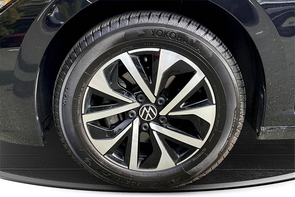 Used 2023 Volkswagen Jetta S image 31