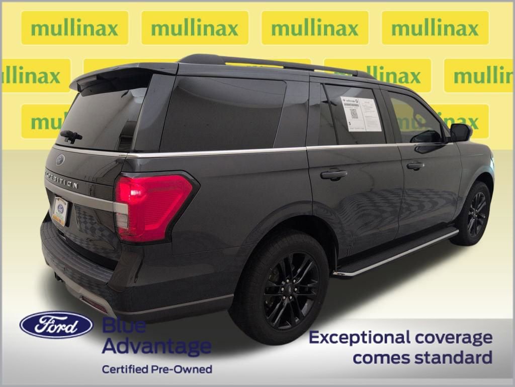 Certified 2023 Ford Expedition XLT image 3