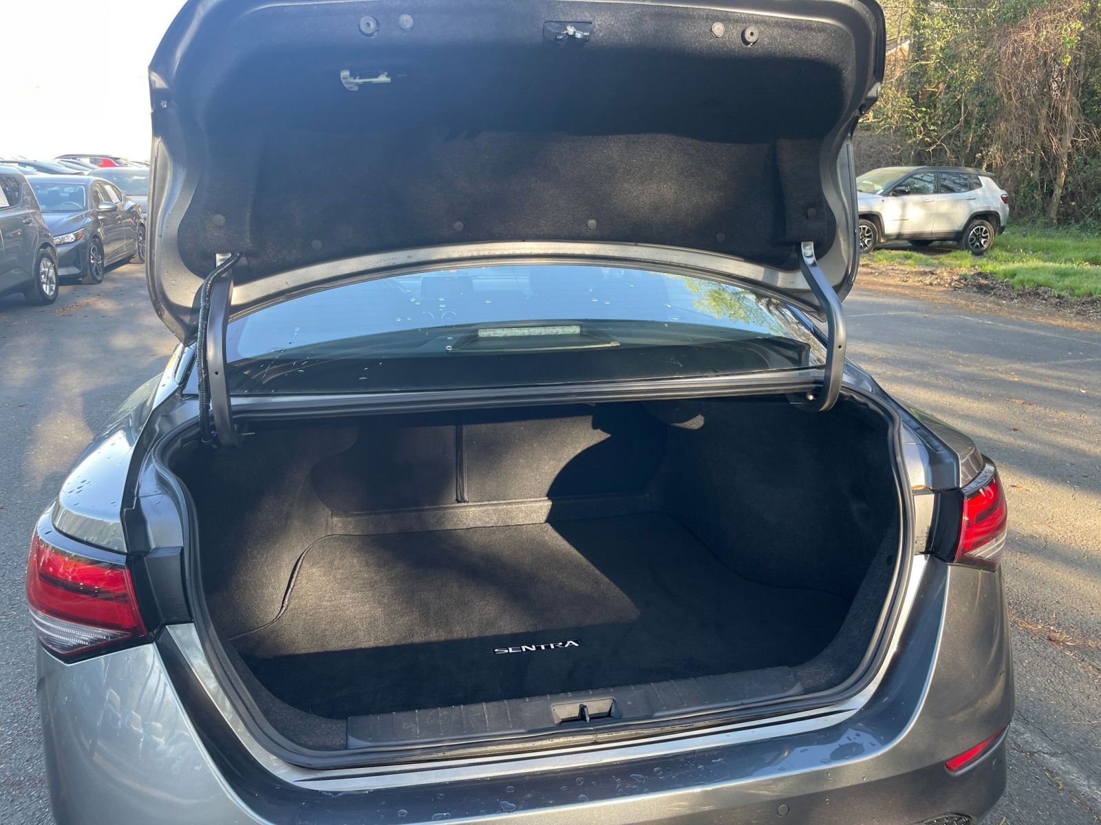 Used 2025 Nissan Sentra SV image 29